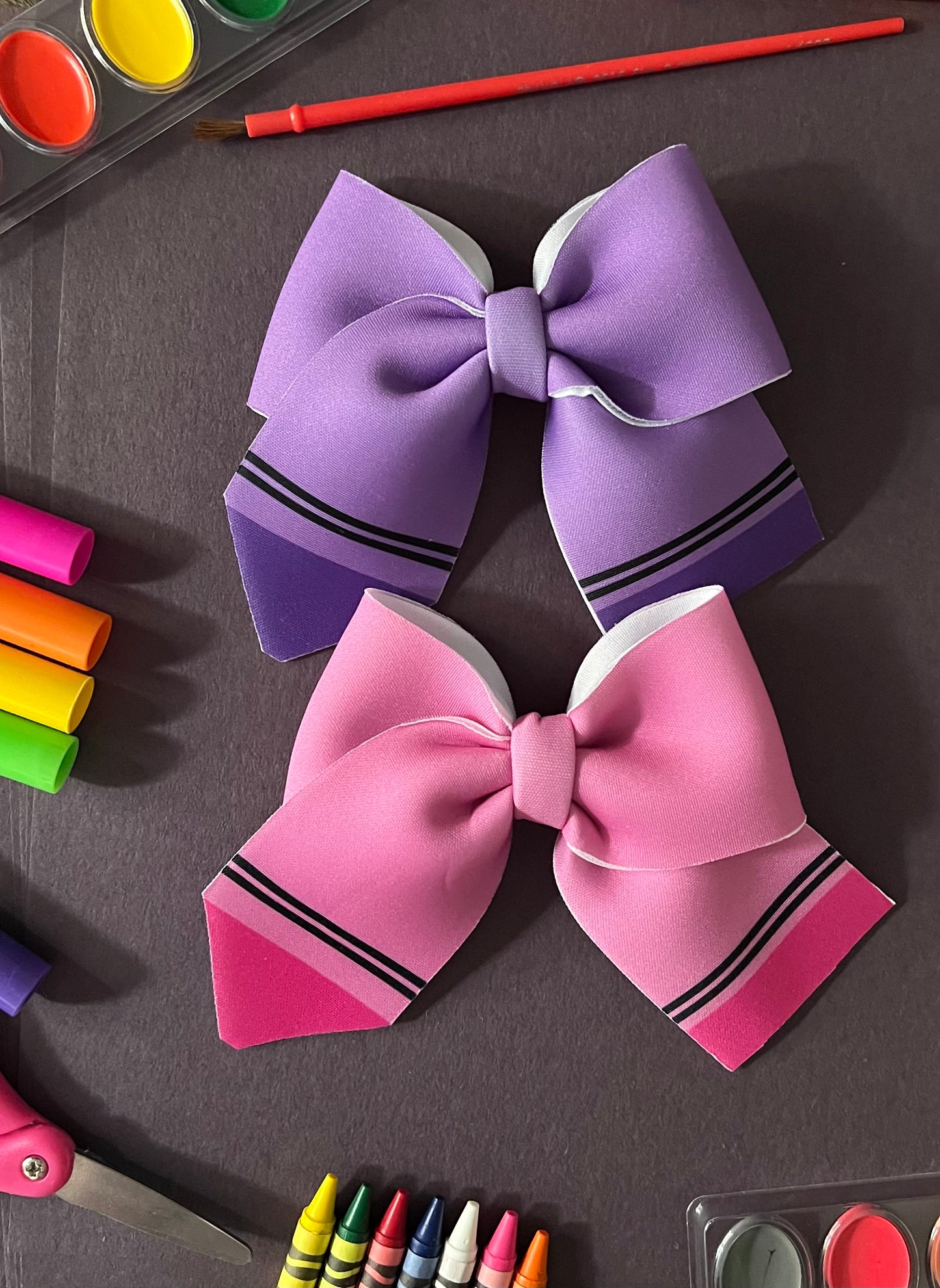 Crayon Classic Bows